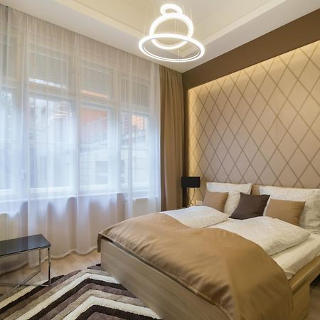 Exlcusive & City Central Located Suite By Prestige Homes 부다페스트 외부 사진