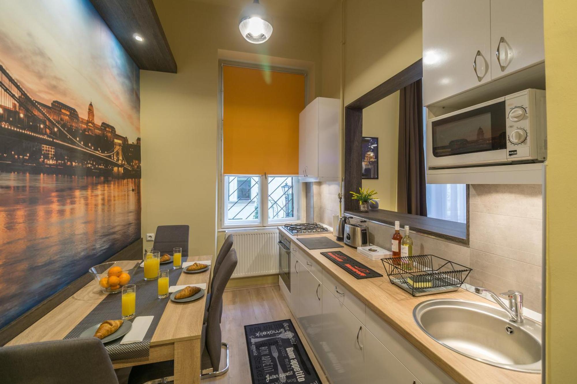 Exlcusive & City Central Located Suite By Prestige Homes 부다페스트 외부 사진